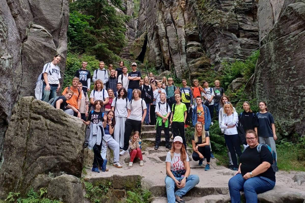 CZECHY - HOTEL KORINEK z basenem Obóz Odkrywcy Czech i Saksonii: 10-13 i 14-17 lat  