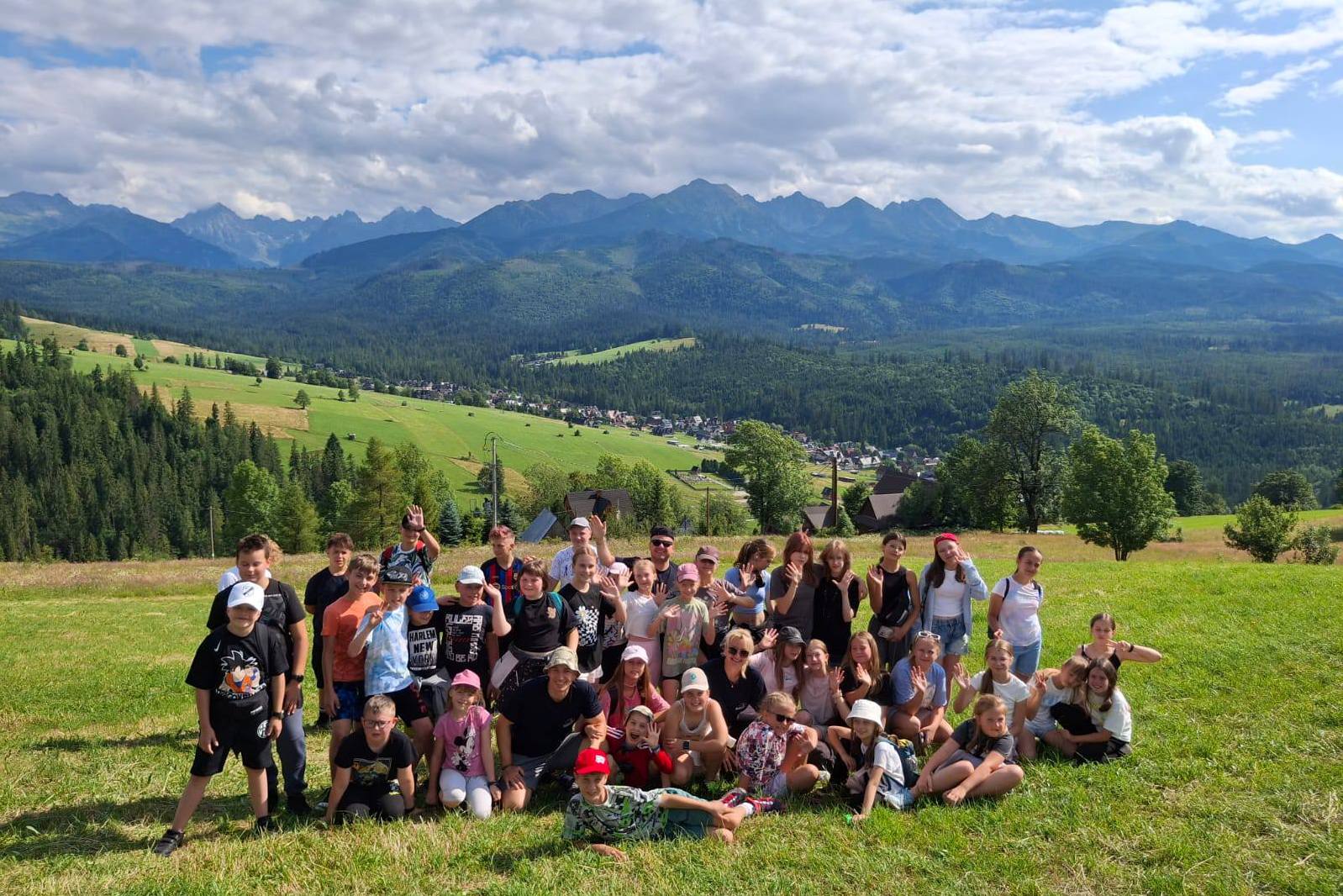 MAŁE CICHE-WILLA DANUSIA kolonia Janosikowa Adrenalina Off-Line 7-14 lat 