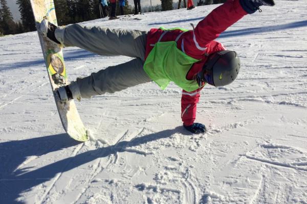 SŁOWACJA obóz snowboardowy CHOPOK SNOWBOARD CAMP  Hotel „Lodenica”   10–19 lat Zima 2026 