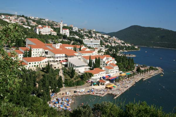 DALMACJA - WYMARZONE WAKACJE  BOŚNIA I HERCEGOWINA - NEUM Obóz młodzieżowy 12-18 lat  LATO 2026